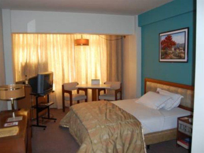 Cesar'S Plaza Hotel Cochabamba Esterno foto